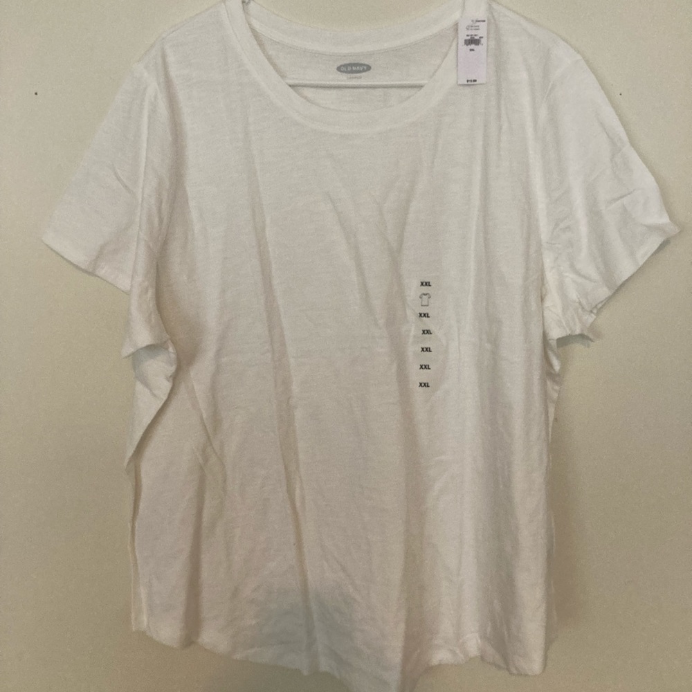 Women’s Old Navy White Tee